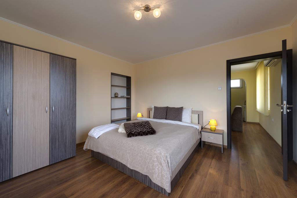 Marinovata Kashta Guest House Veliki Preslav Bagian luar foto