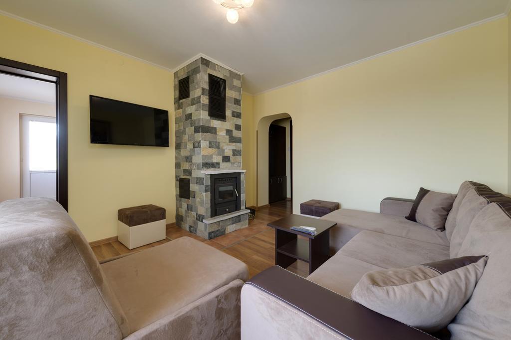Marinovata Kashta Guest House Veliki Preslav Bagian luar foto